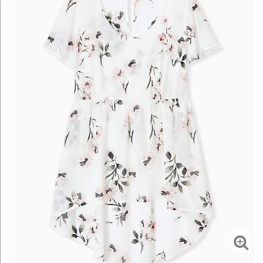 EUC Torrid White Floral Chiffon Hi-Lo Tunic
